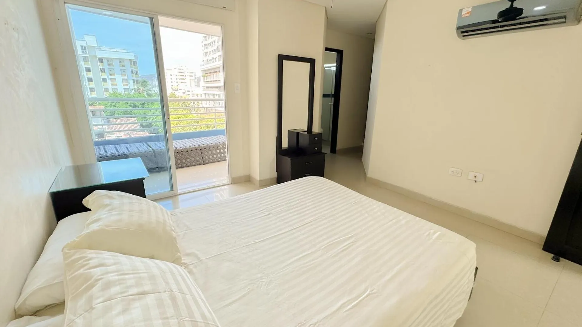 Apartment Apartamentos Brisa Rodadero Con Piscina - By Bedviajes Santa Marta  Kolumbien